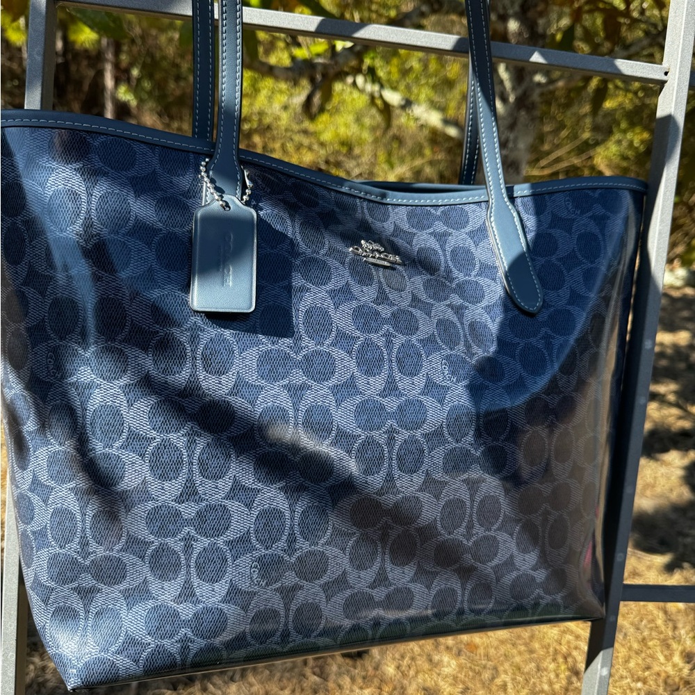 Coach Navy Blue Signature Tote